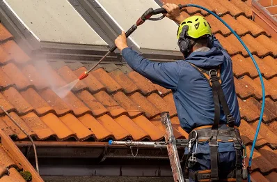 Démoussage et hydrofuge de toiture à Clairavaux